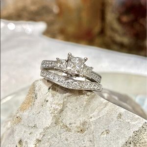 Vintage Style Diamond Wedding Ring Set in 14K WG